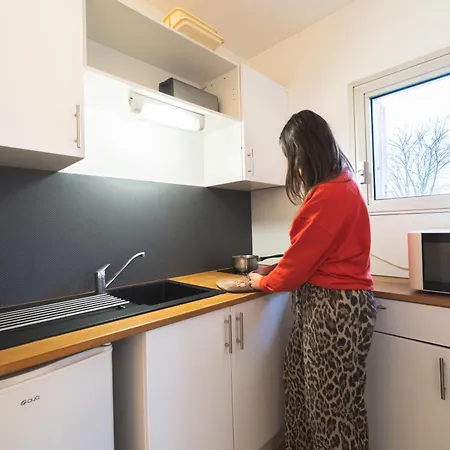 Les Mimosas - App 02 - Cosy Rdc